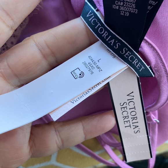 NWT Victoria’s Secret gown - Picture 9 of 11